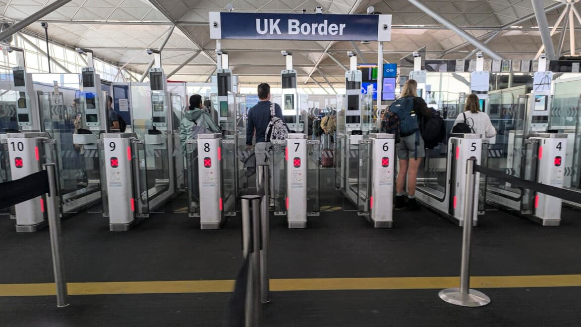The UK Will Use AI Facial Age Estimation on Asylum Seekers—Despite Known Flaws