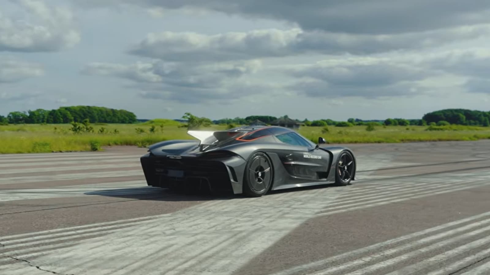 Koenigsegg's Jesko Absolut Just Blew Through Two Production Car Speed Records