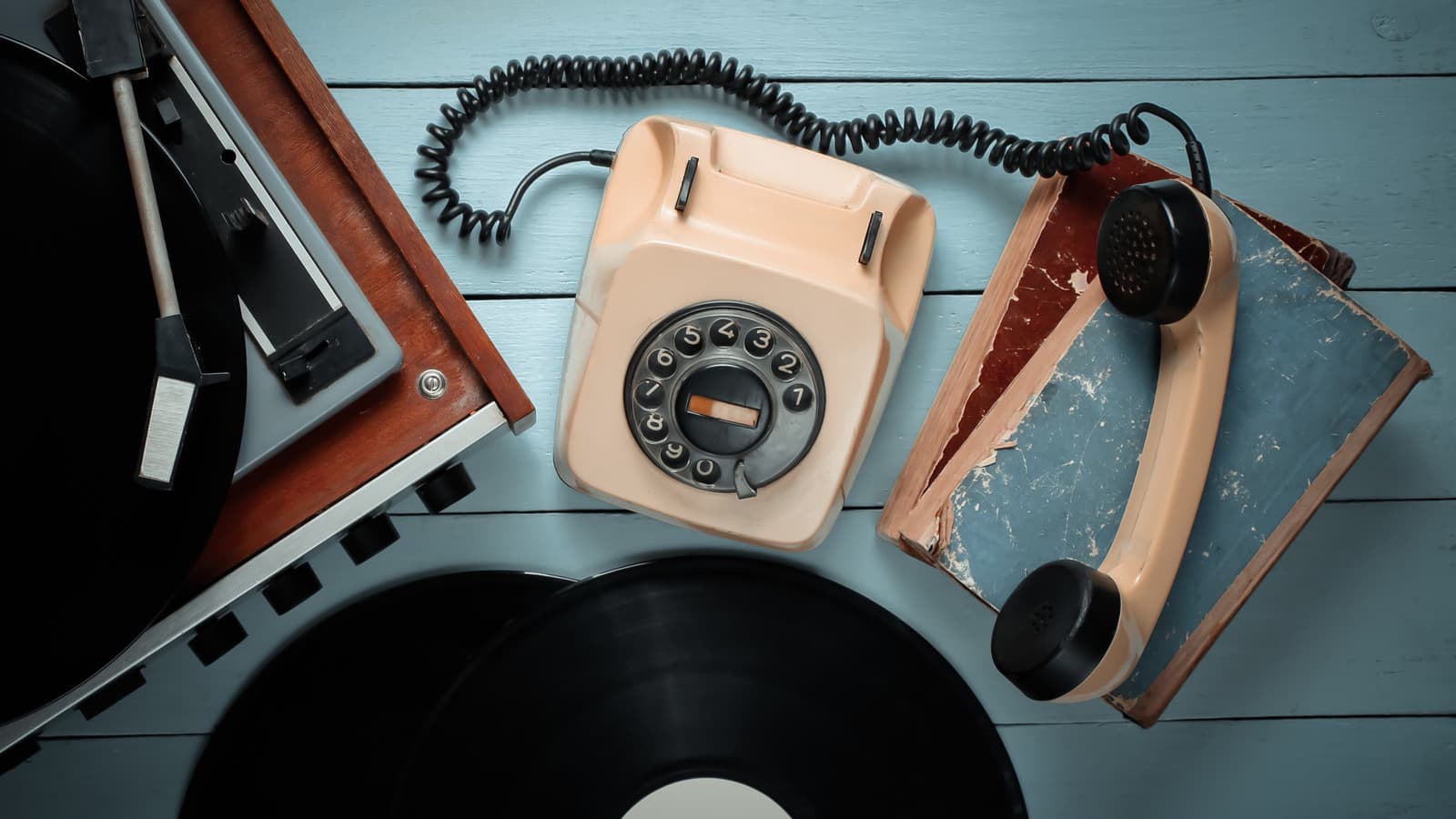 5 Classic Electronics & Pieces Of Tech That Instantly Remind Boomers Of Their Childhood