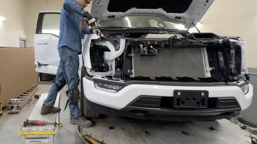 Ford CEO Says Modern Cars Are Too Complicated for Home Mechanics to Repair