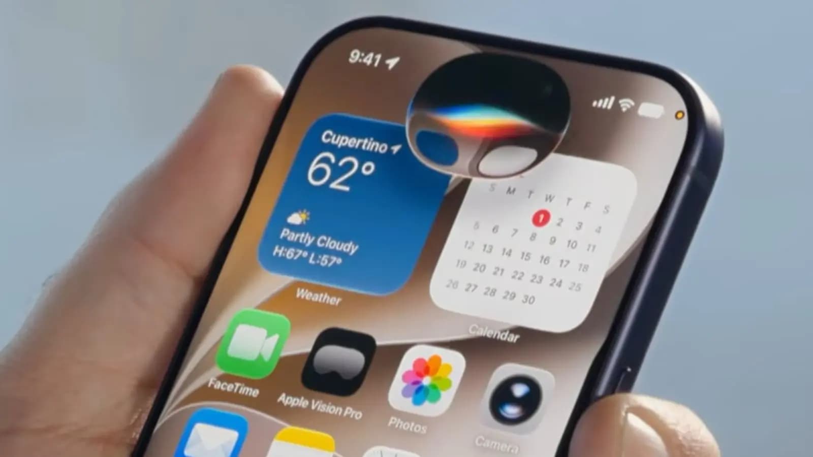 iPhone 18 Pro's Smaller Dynamic Island Could Finally Give Siri AI Its True Form