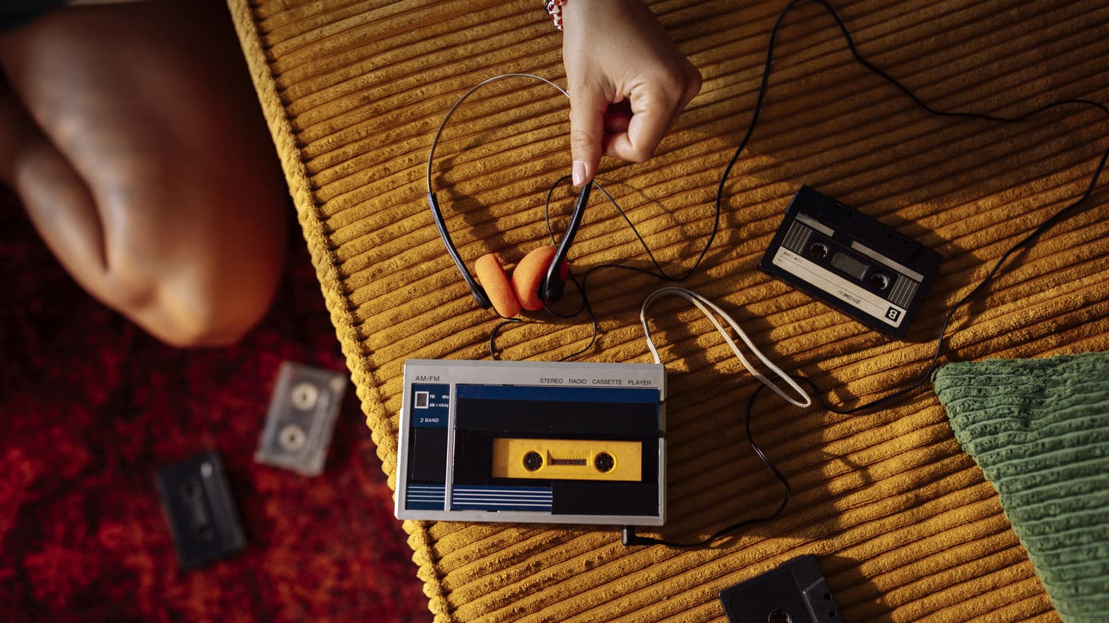 12 Retro-Inspired Gadgets On Amazon That Scream 1990s
