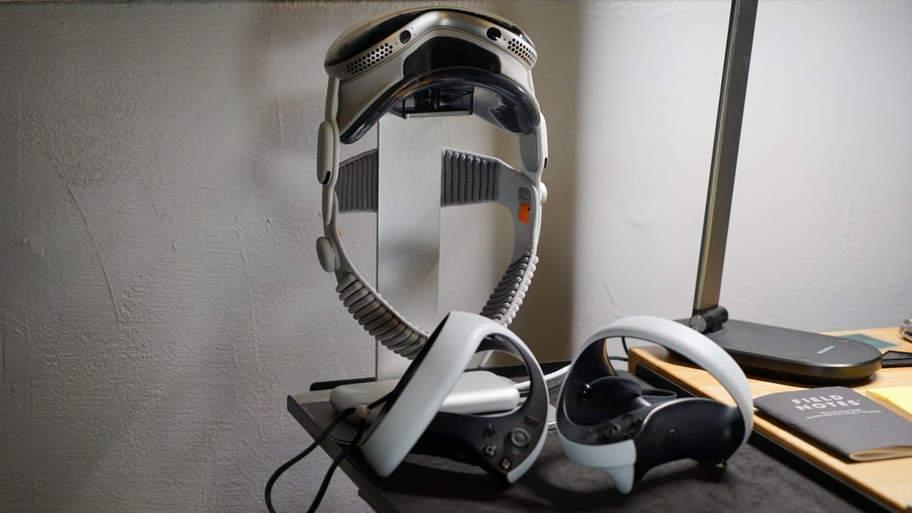 Expect More Controllers & Objects for Apple Vision Pro Thanks to visionOS 27