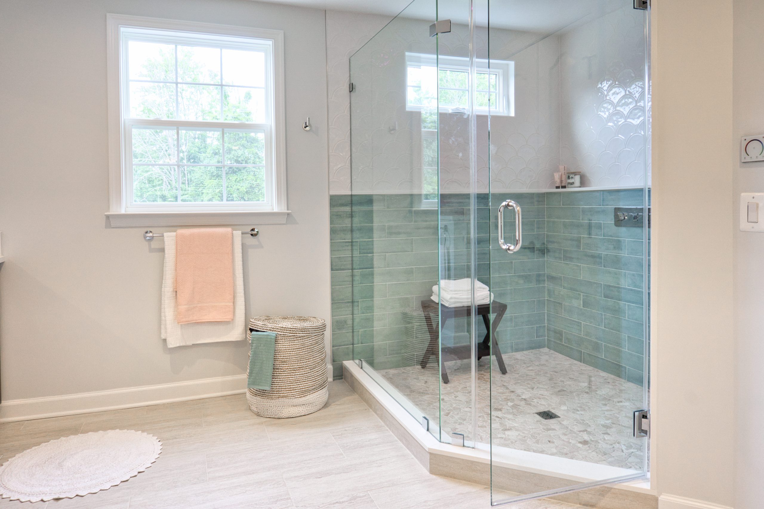 Post Shower Cabin Ad