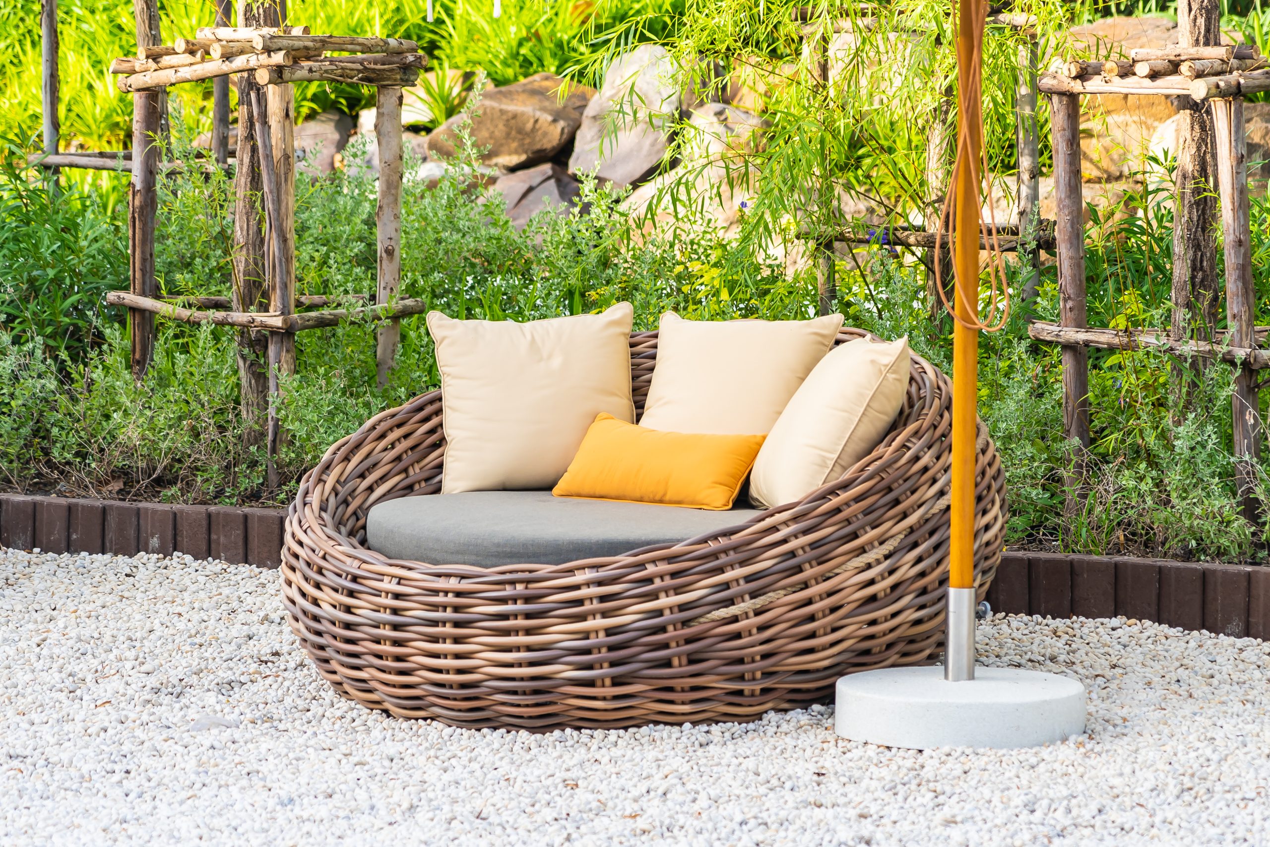 Add Garden Decoration Ad
